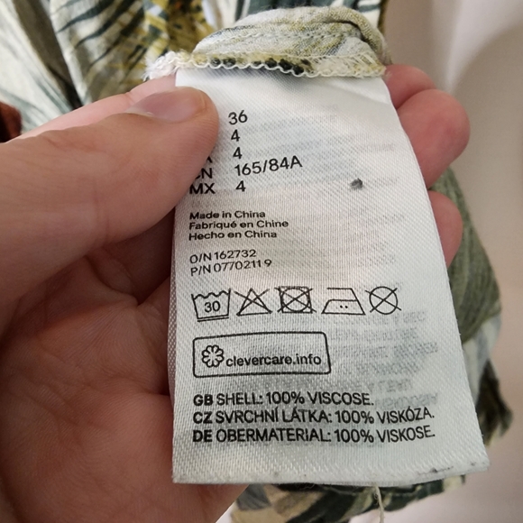 Floral butterfly H&M dress, long sleeve, 100% viscose, - Picture 3 of 10